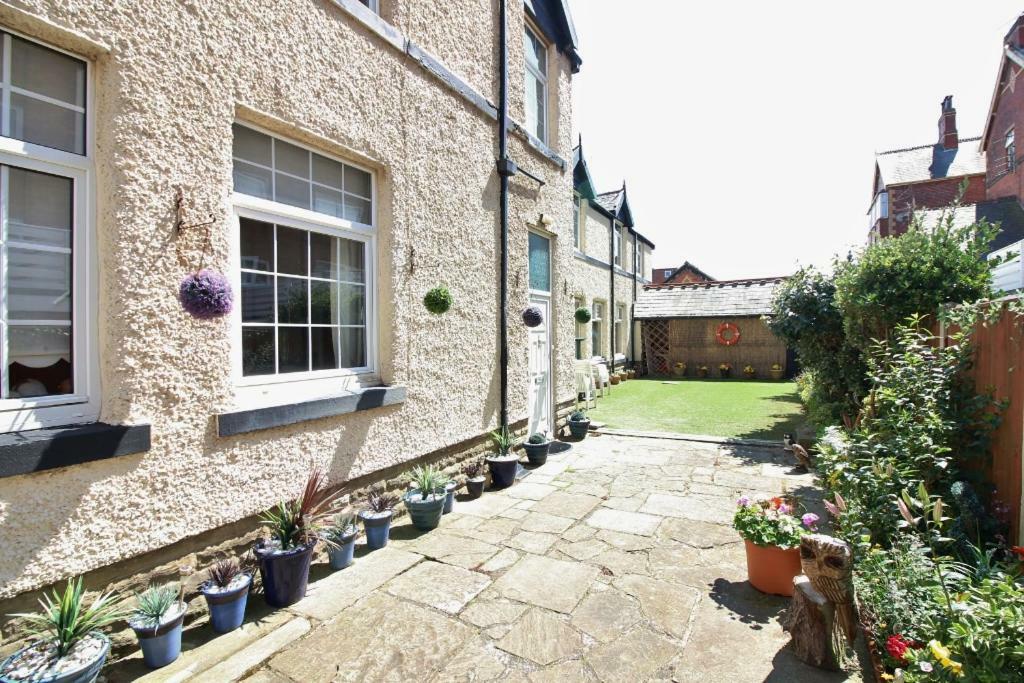 The Coach House Apartment Lytham St Annes Extérieur photo